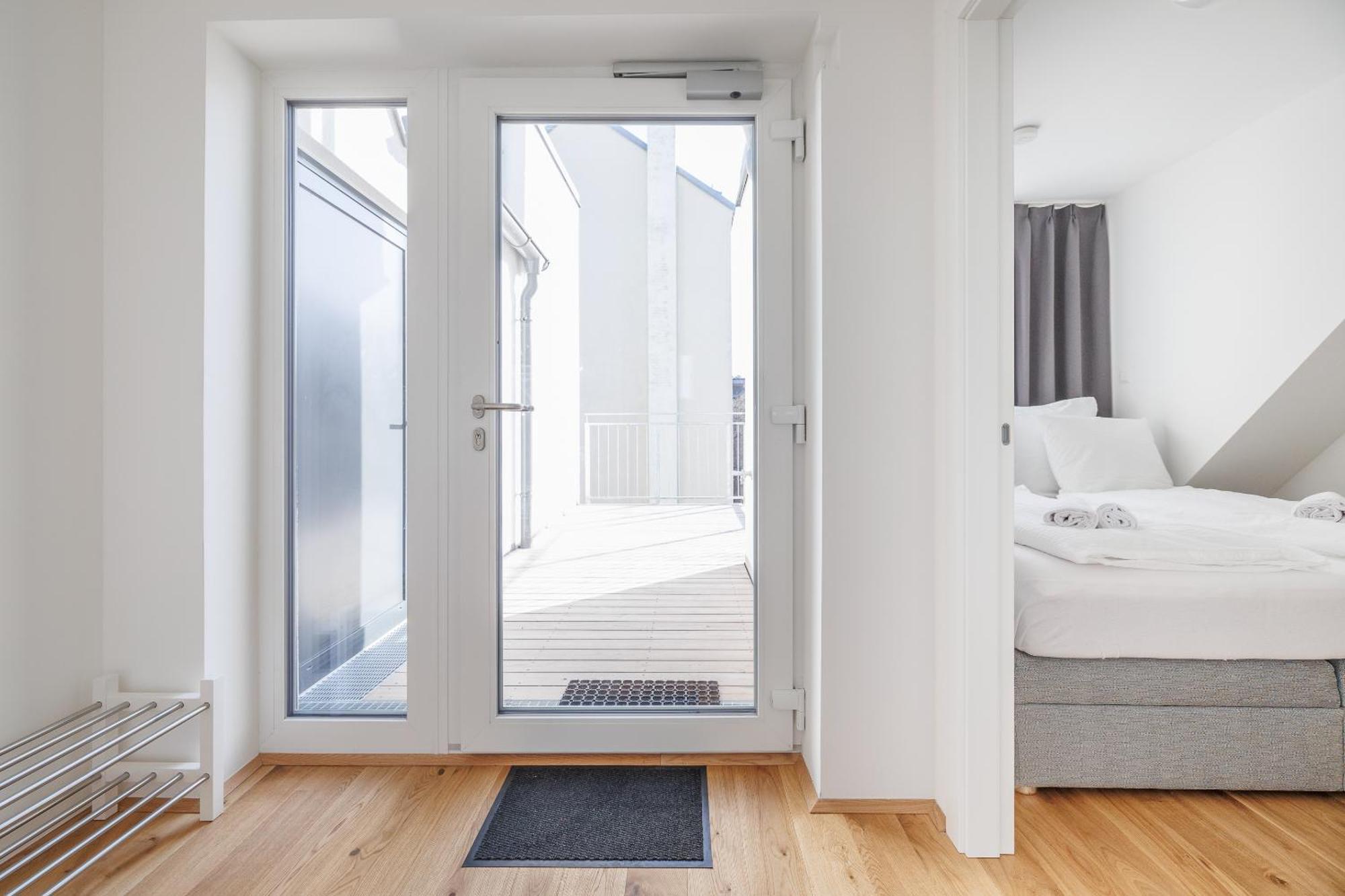 Symphony Apartments 38 - Modern Loft With Terrace And Grill In Central Location 비엔나 외부 사진