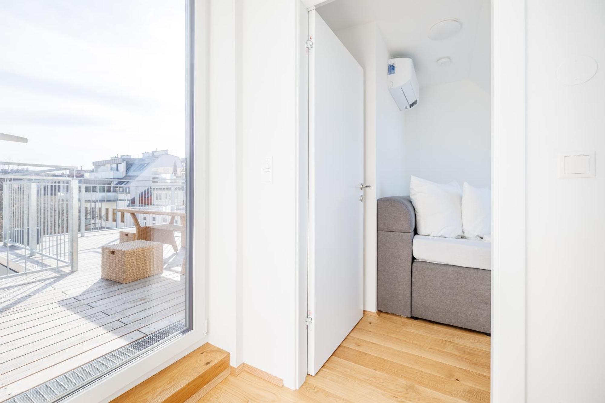 Symphony Apartments 38 - Modern Loft With Terrace And Grill In Central Location 비엔나 외부 사진