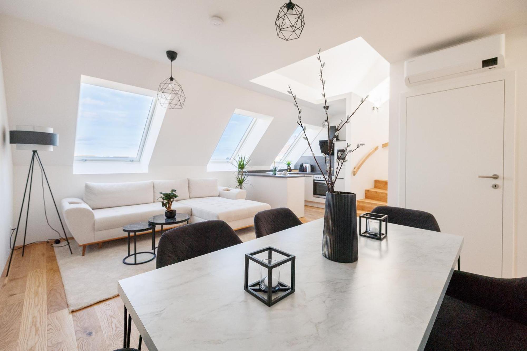 Symphony Apartments 38 - Modern Loft With Terrace And Grill In Central Location 비엔나 외부 사진