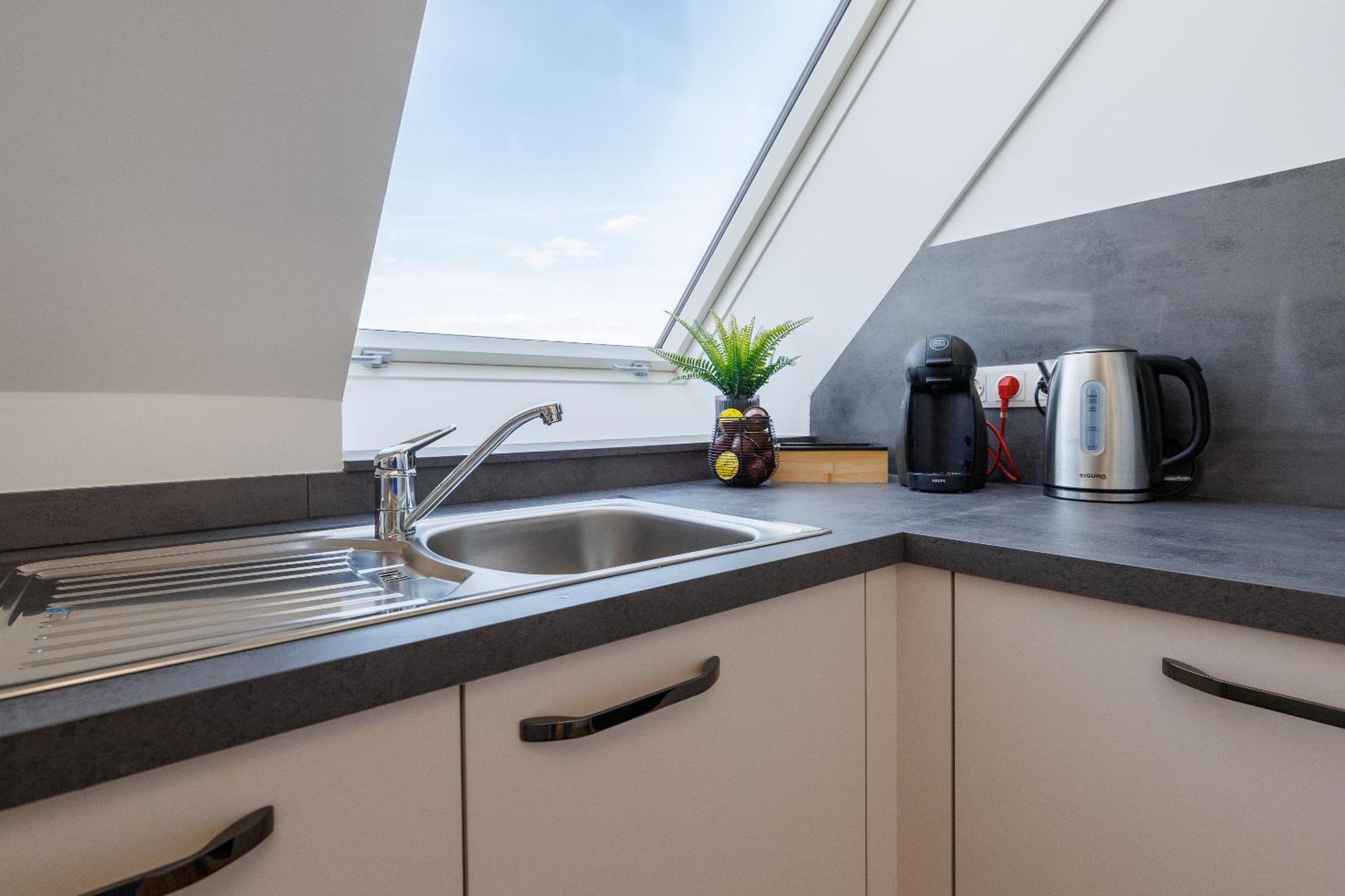 Symphony Apartments 38 - Modern Loft With Terrace And Grill In Central Location 비엔나 외부 사진
