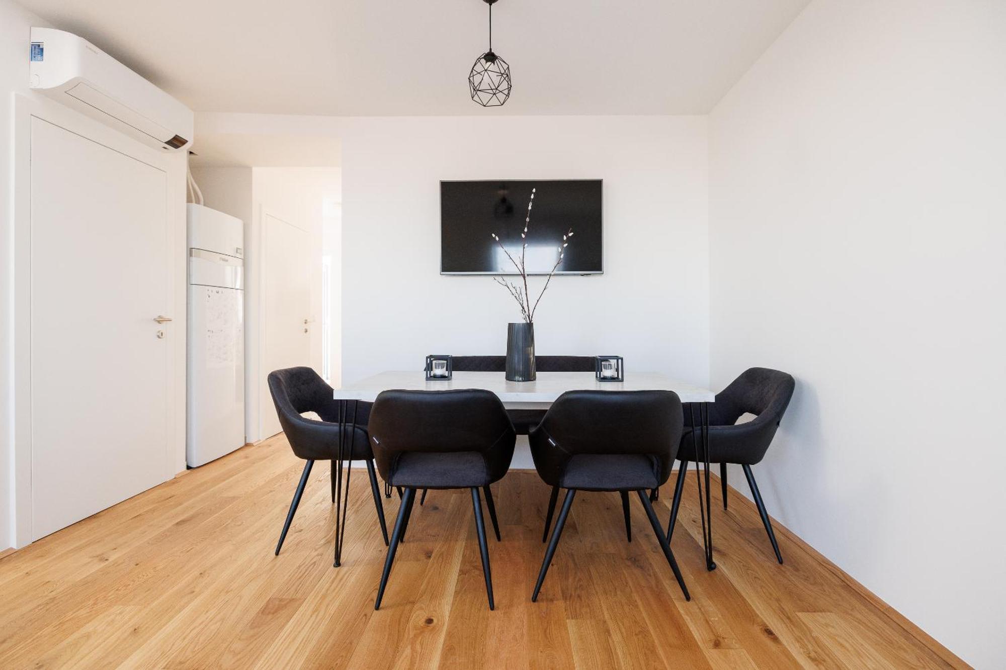 Symphony Apartments 38 - Modern Loft With Terrace And Grill In Central Location 비엔나 외부 사진