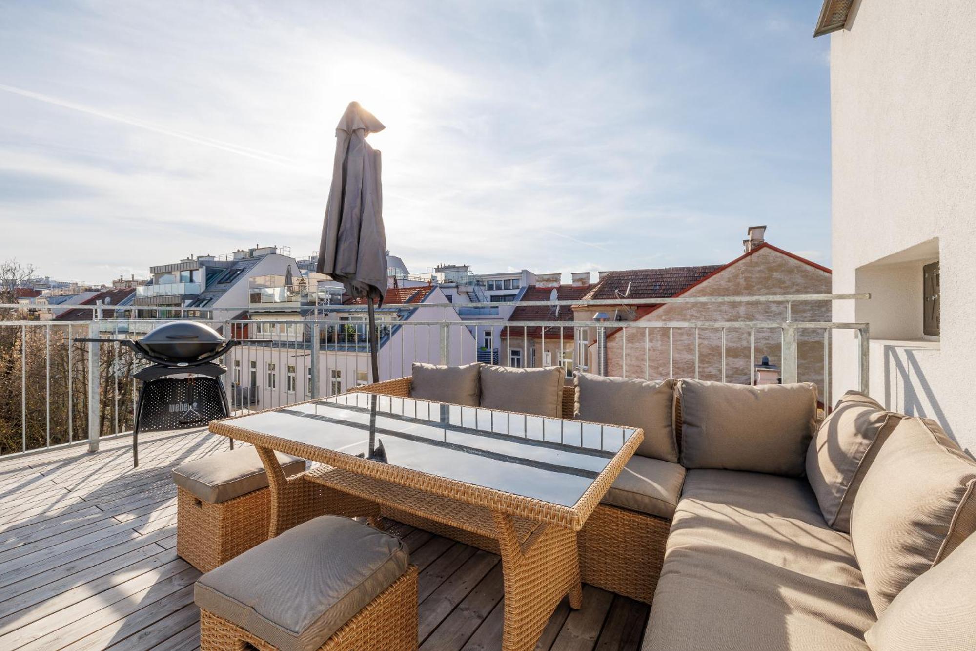Symphony Apartments 38 - Modern Loft With Terrace And Grill In Central Location 비엔나 외부 사진