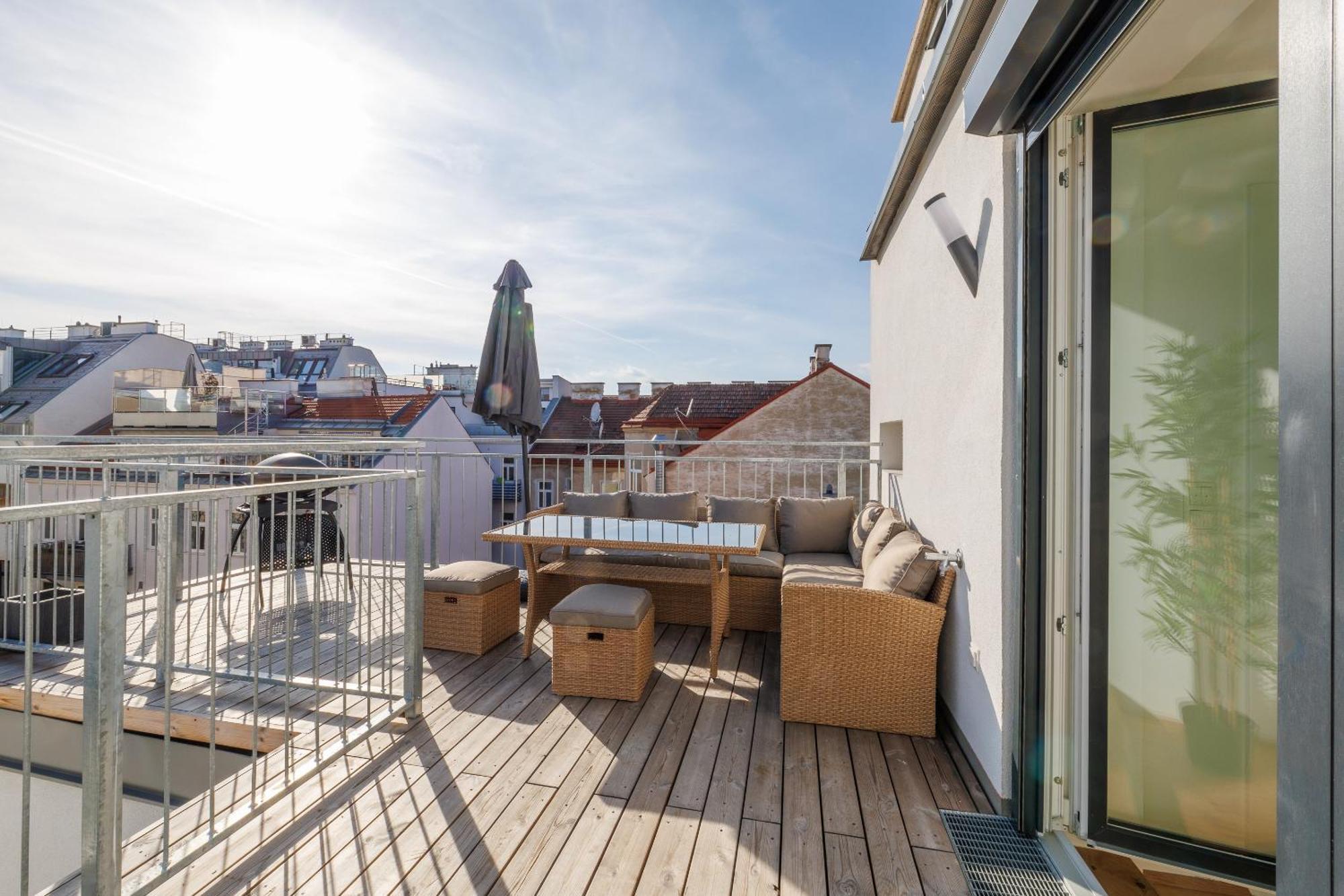 Symphony Apartments 38 - Modern Loft With Terrace And Grill In Central Location 비엔나 외부 사진